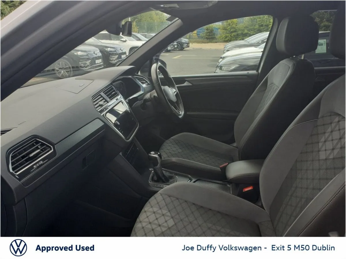 Volkswagen Tiguan R-LINE 2.0 TDI 150HP DSG AUTO - Image 3