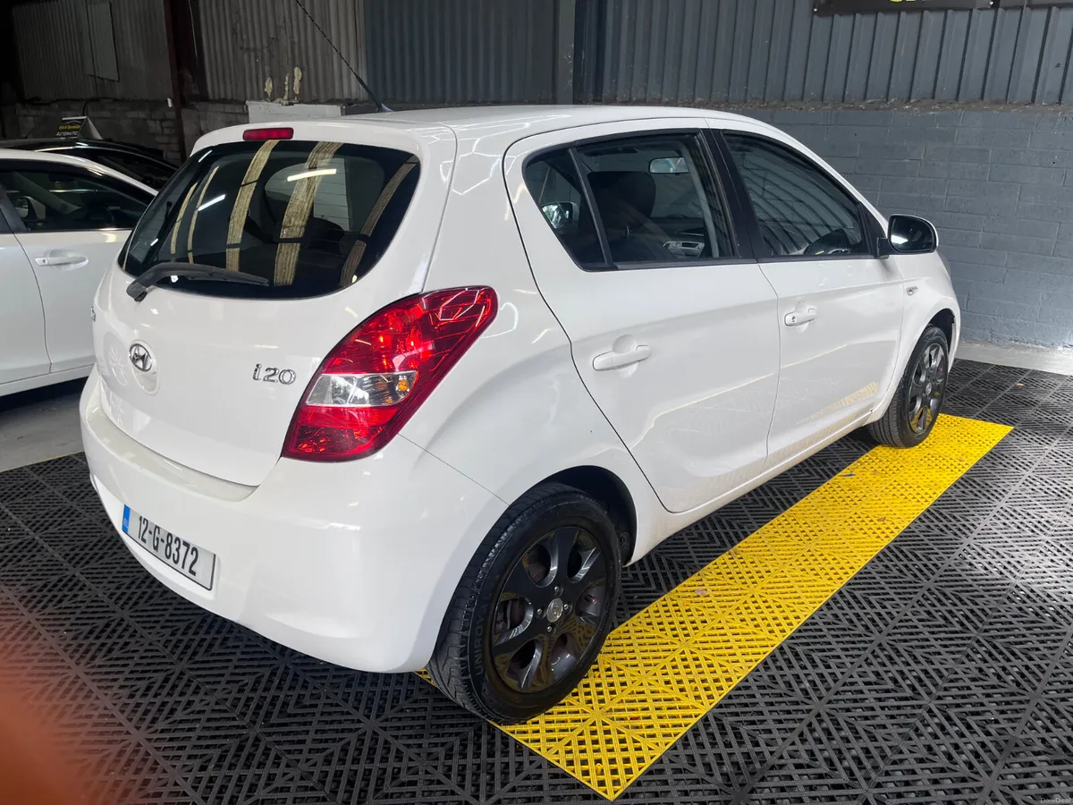 Hyundai i20 2012 low mileage - Image 5