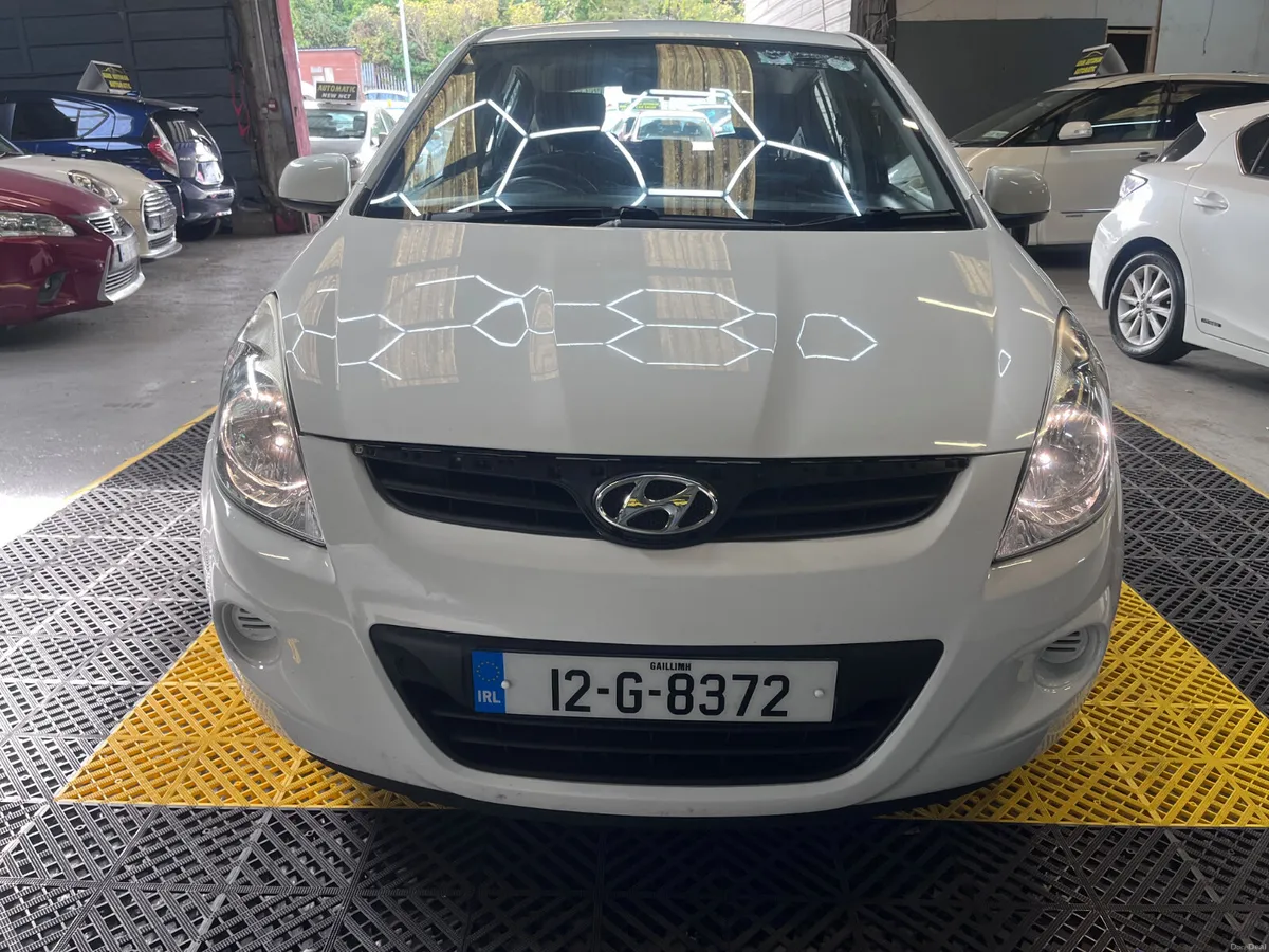 Hyundai i20 2012 low mileage - Image 3
