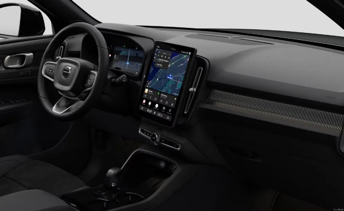Volvo EX40 PLUS PRO LONG RANGE *NEW MODEL* € PER W - Image 3