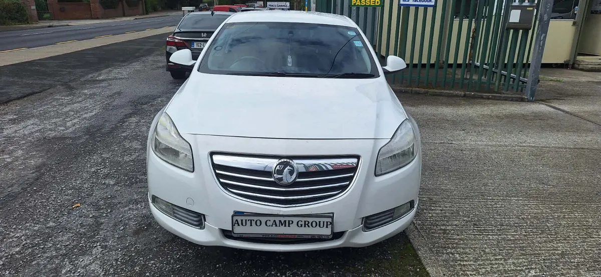 Vauxhall Insignia automatic 2011 - Image 2