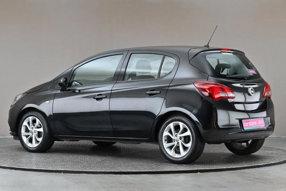 Opel Corsa 1.4 SC 90BHP 5SPD - Image 6