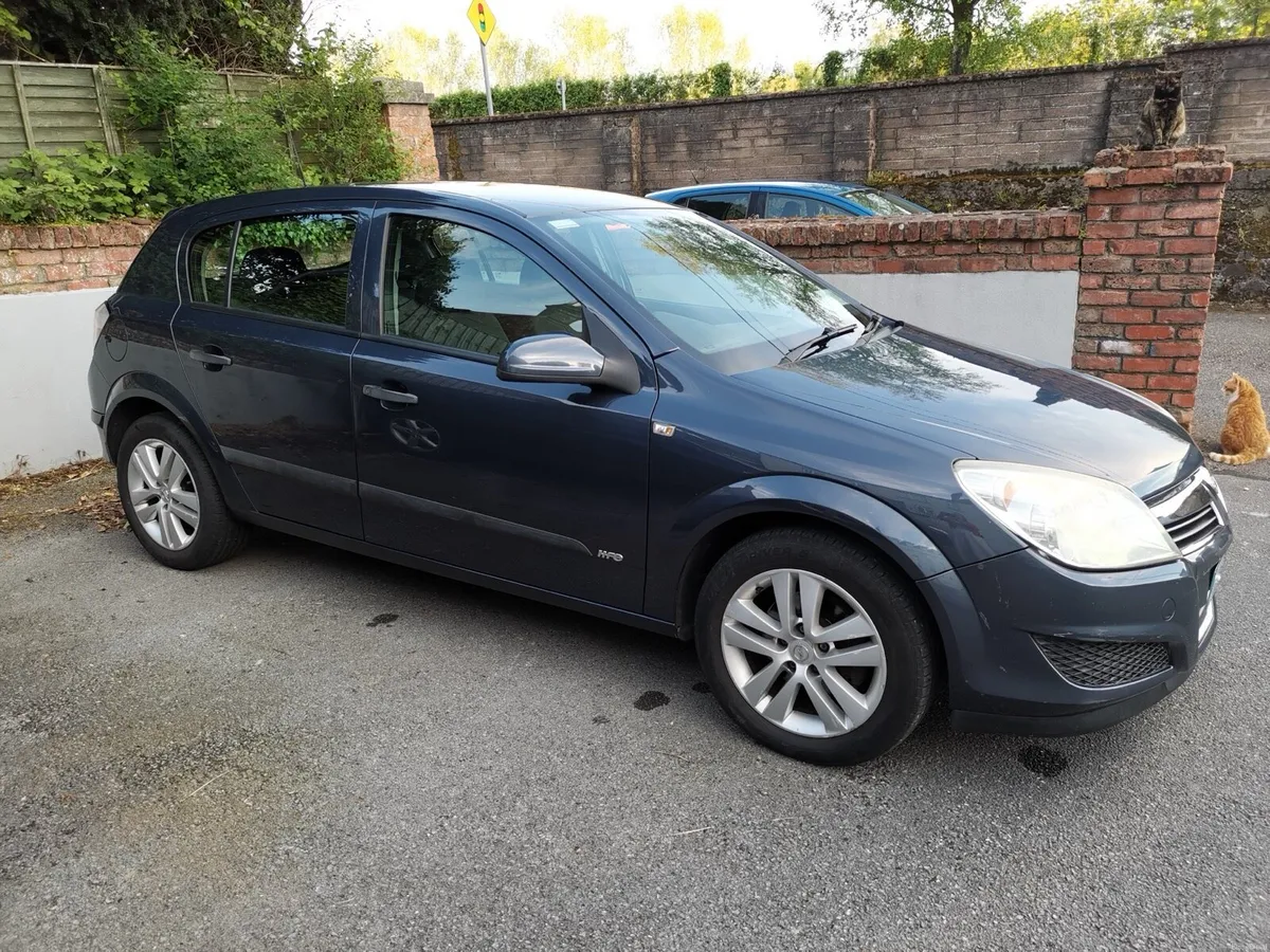 Vauxhall Astra - Image 1