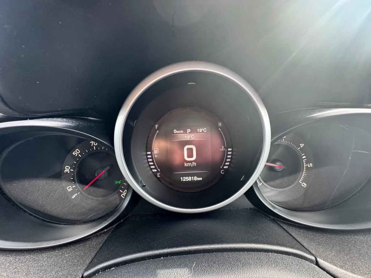 2016 Fiat 500X Cross+ 2.0 Diesel Auto 4x4 - Image 5