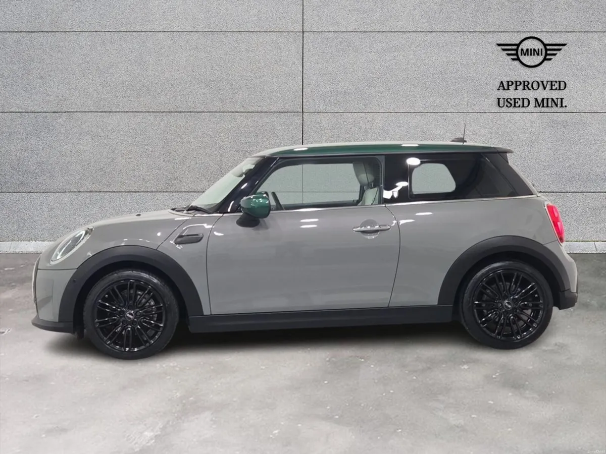 Mini Cooper 3-Door Cooper Exclusive - Image 3