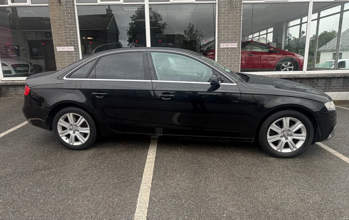 Audi A4 2.0 TDI SE - Image 2
