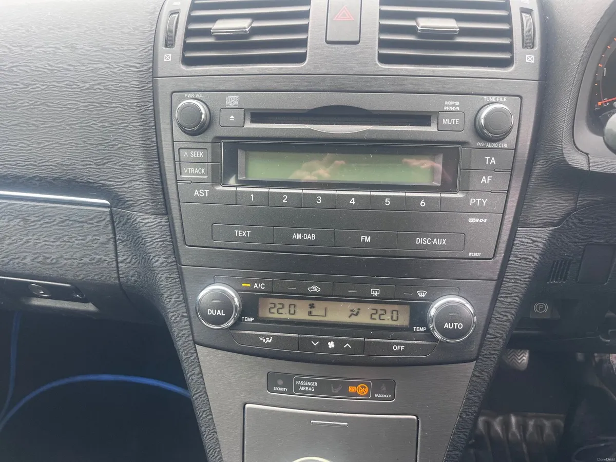 Toyota Avensis 2010 1.6 Diesel - Image 6