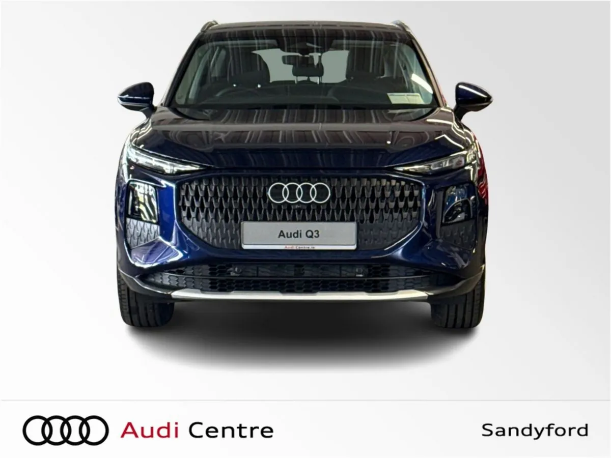 Audi Q3 E-HYBRID 270HP S-T SE - Image 5