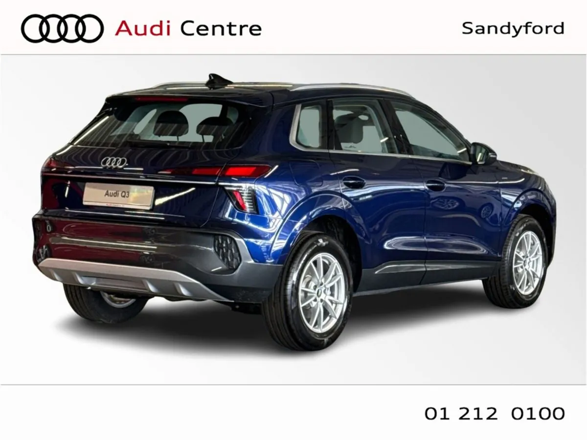 Audi Q3 E-HYBRID 270HP S-T SE - Image 3