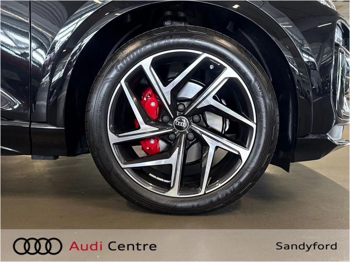Audi Q6 e-tron QUATTRO SB S LINE - Image 6