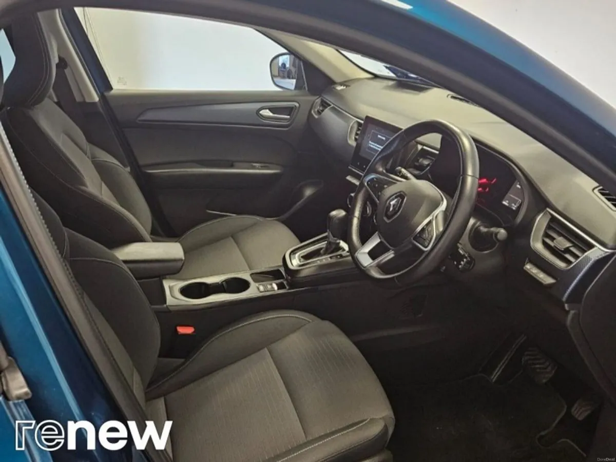 Renault Arkana ICONIC TCE 140 AUTO MILD HYBRID - Image 6