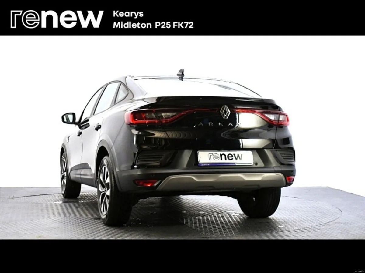 Renault Arkana ICONIC TCE 140 AUTO MILD HYBRID - Image 3