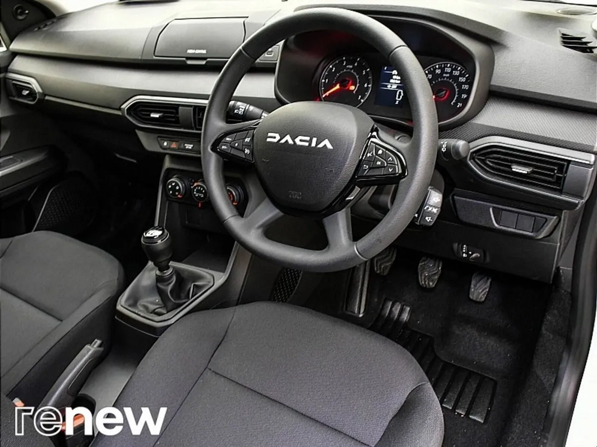 Dacia Sandero TCe 90 Essential - Image 6