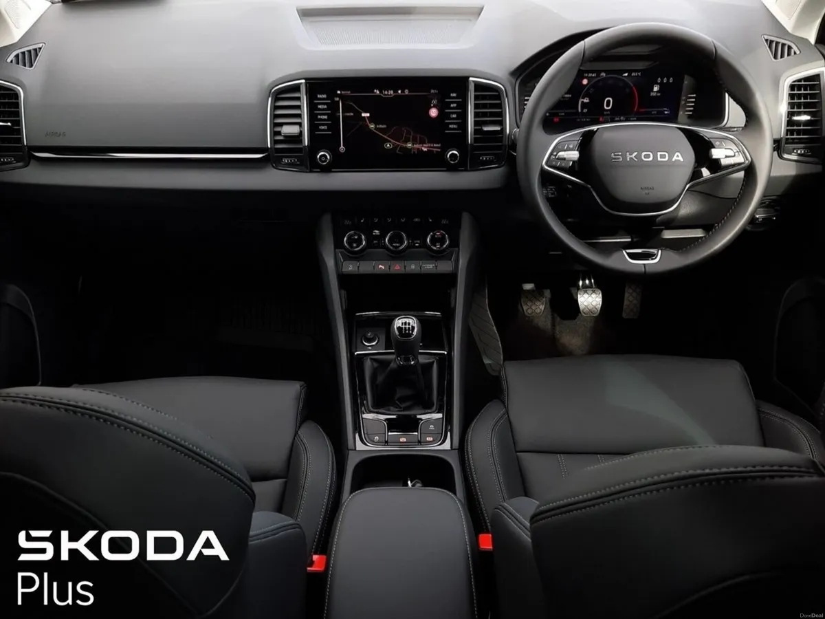 Skoda Karoq **PETROL**FULL LEATHER**SELECTION+ 1.0 - Image 2