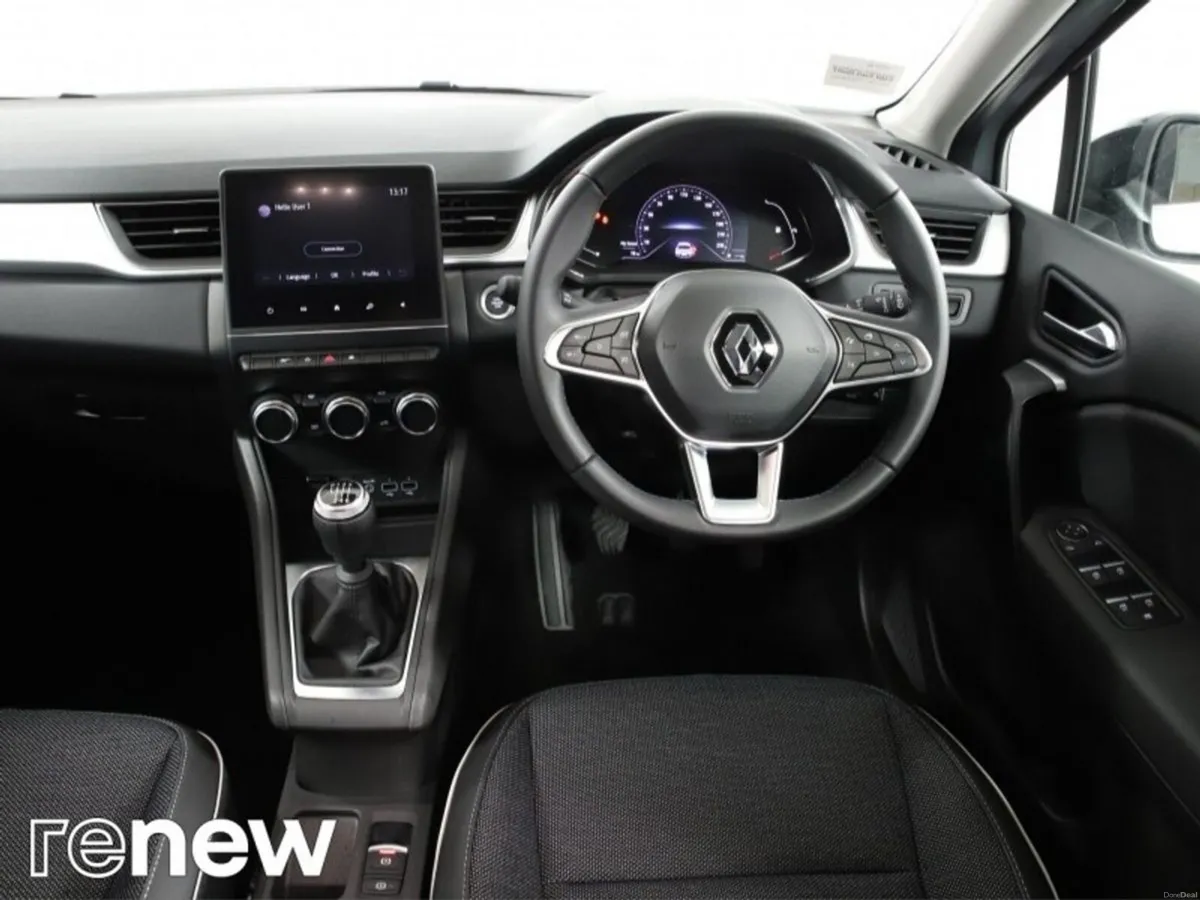 Renault Captur TCe 90 Techno. Very Low Kms - Image 2