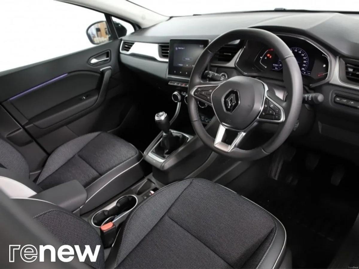 Renault Captur TCe 90 Techno. Very Low Kms - Image 6