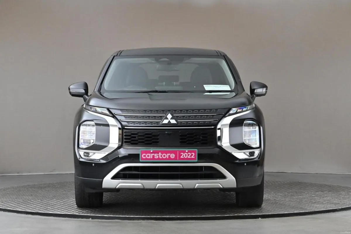 Mitsubishi Outlander 2.4 HYBRID AWC PHEV **LEATHER - Image 2