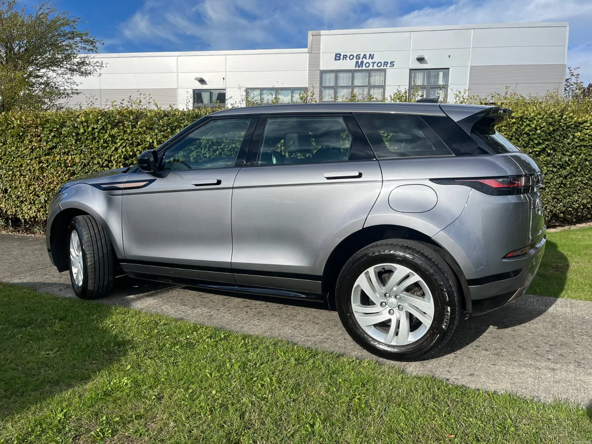Land Rover R/Rover Evoque 2022 PHEV  AWD - Image 6
