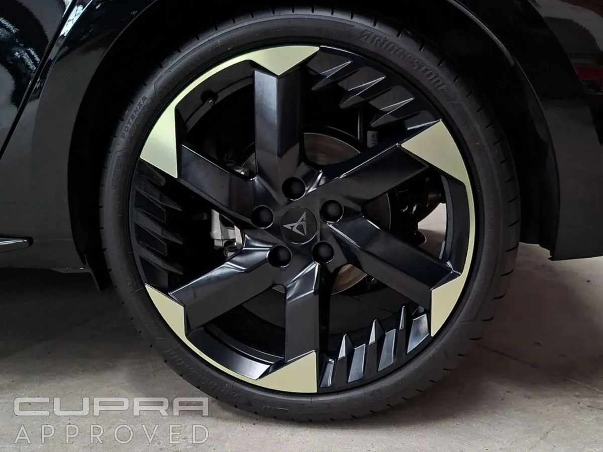 Cupra Leon **AUTO**1.5 ETSI TRIBE EDITION 150HP DS - Image 6