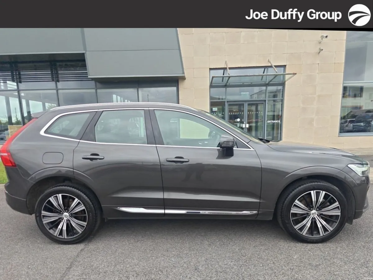 Volvo XC60 Ultimate Bright T8 390ps - Image 5