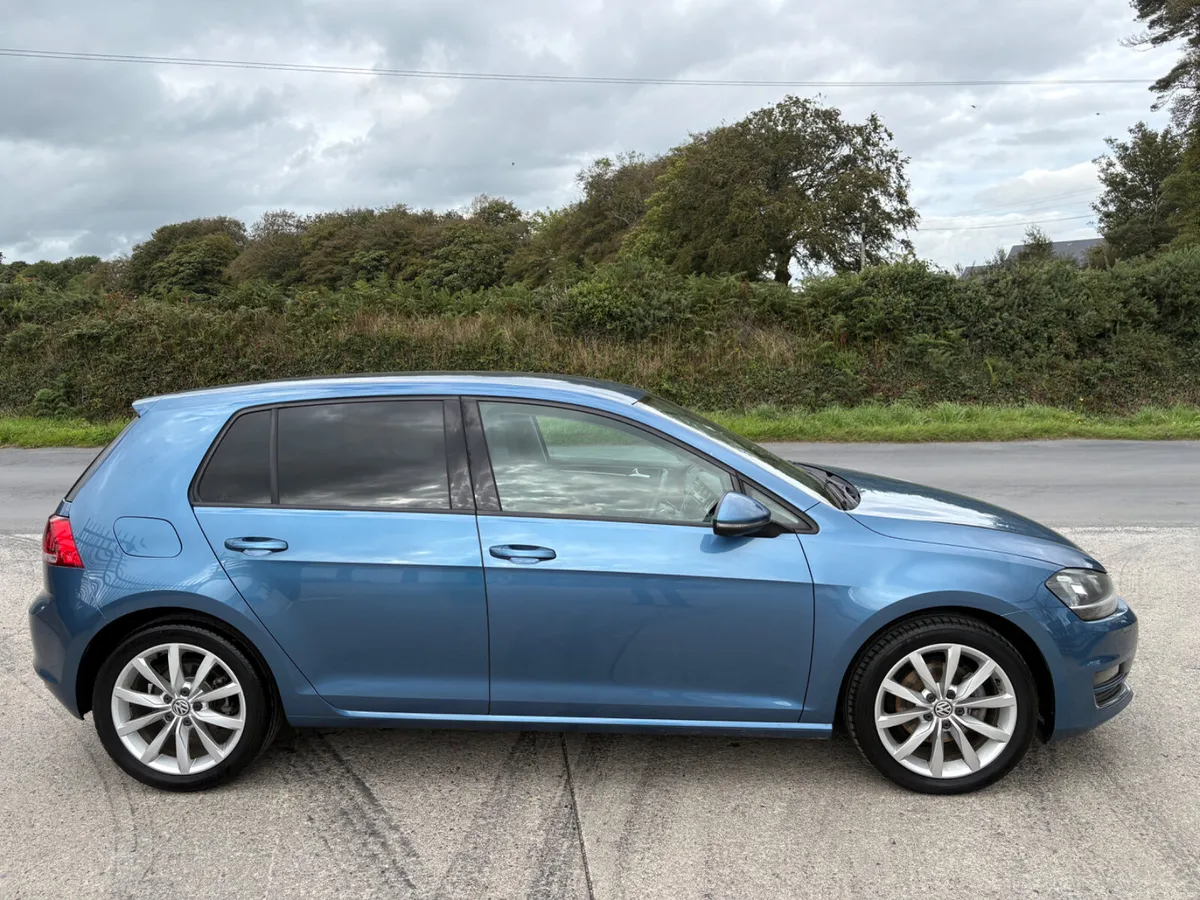 Volkswagen Golf Highline DSG - Image 2