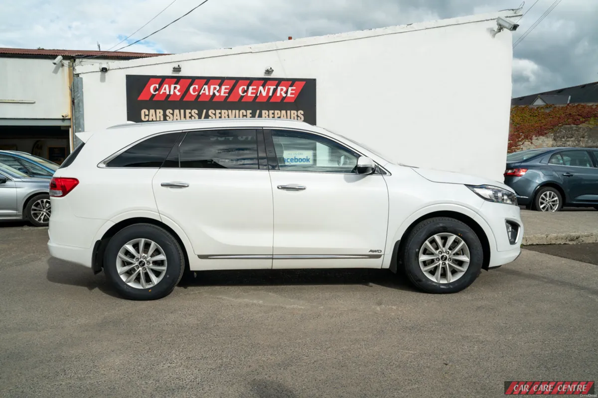 2016 Kia Sorento 2.2 Diesel Platinum 7 Seater - Image 3