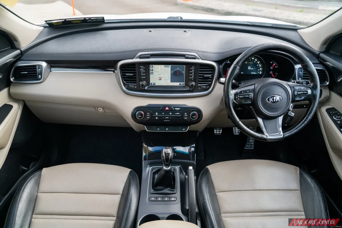 2016 Kia Sorento 2.2 Diesel Platinum 7 Seater - Image 4