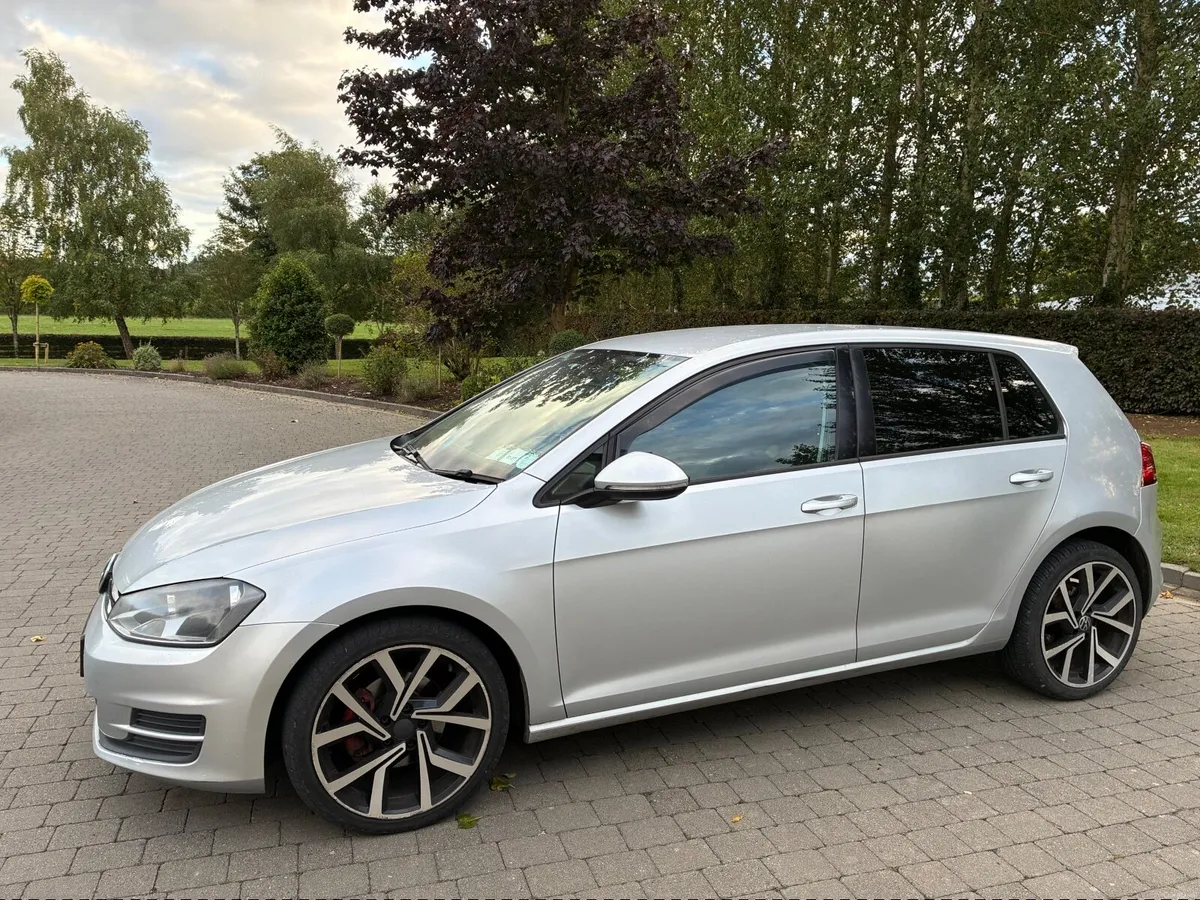 Volkswagen Golf 2013 - Image 1