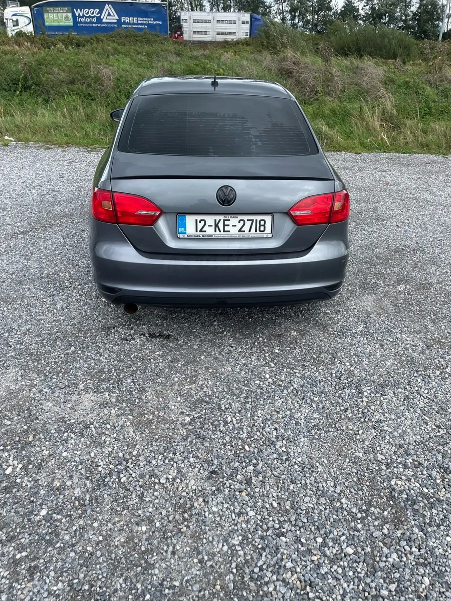 VW Jetta 2012 - Image 4