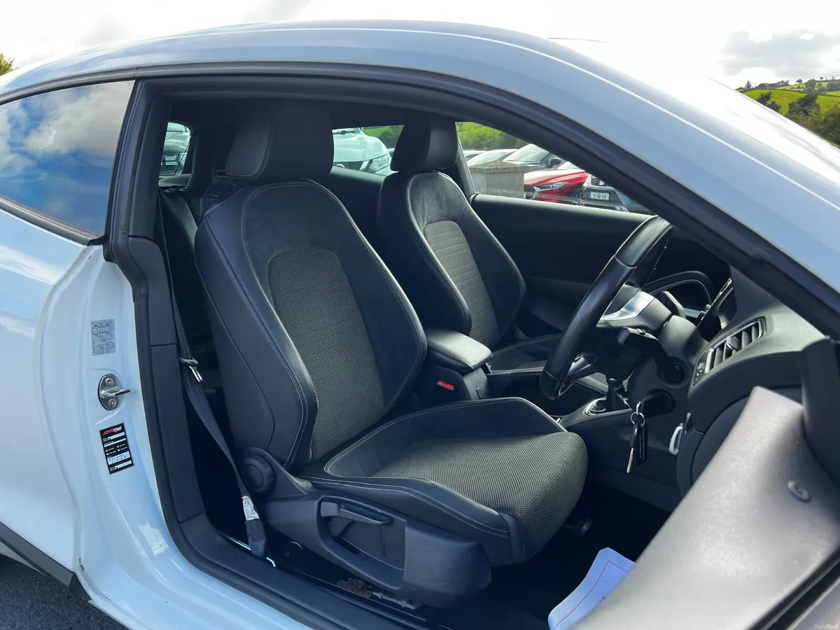 Volkswagen Scirocco 2015 - Image 5