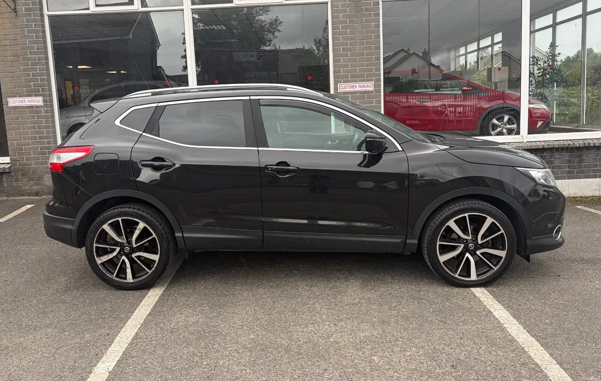 Nissan Qashqai 1.5 DCI TEKNA - Image 2