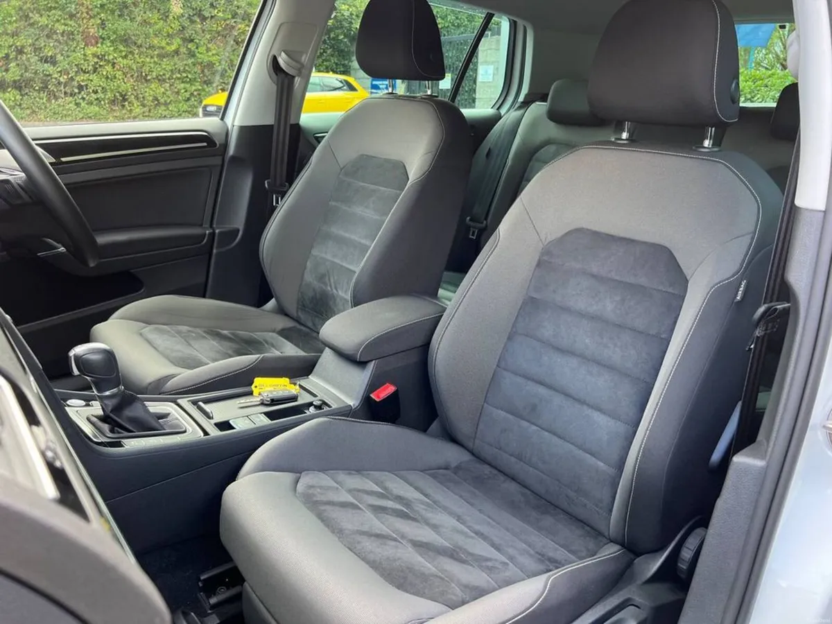 Volkswagen Golf HIGHLINE 1.4 TSI AUTO // APPLE CAR - Image 6