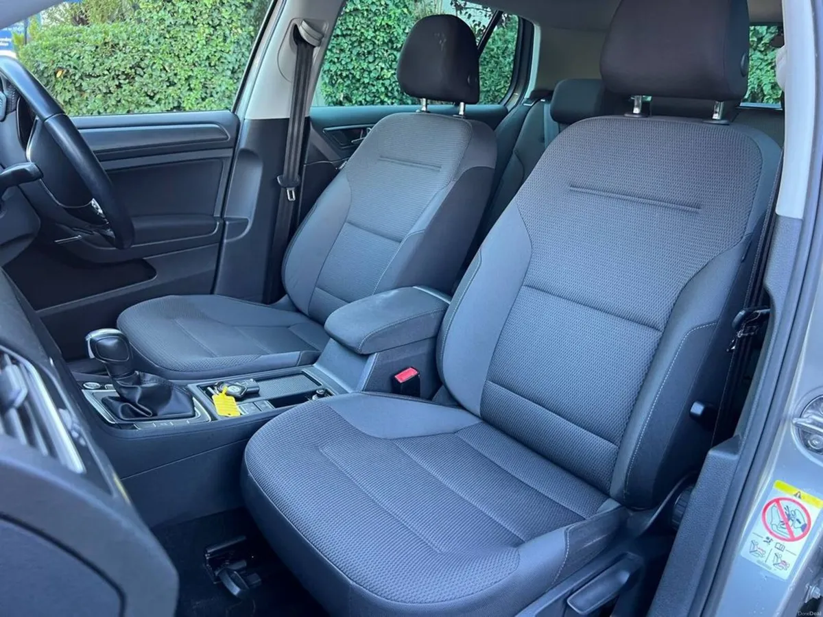 Volkswagen Golf COMFORTLINE 1.2 TSI AUTO // APPLE - Image 6