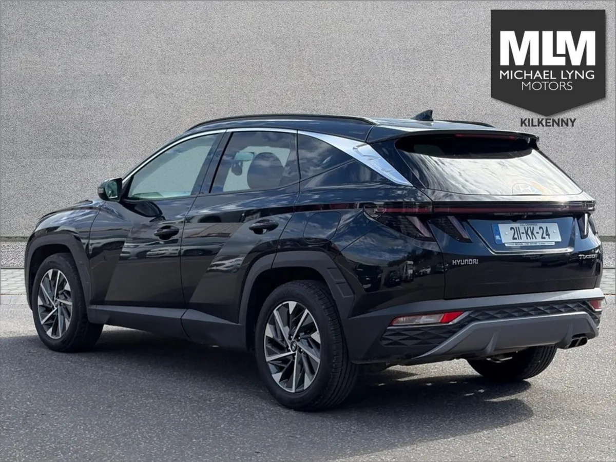Hyundai Tucson ix35 Executive Plus 2tone Roof 5DR - Image 6