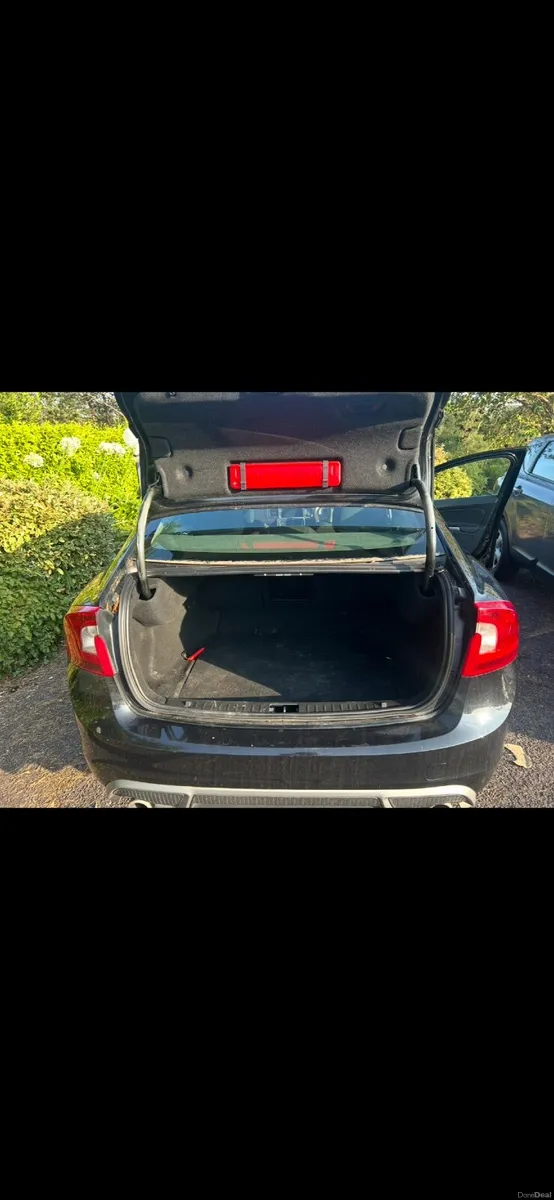 Volvo S60 2013 - Image 2