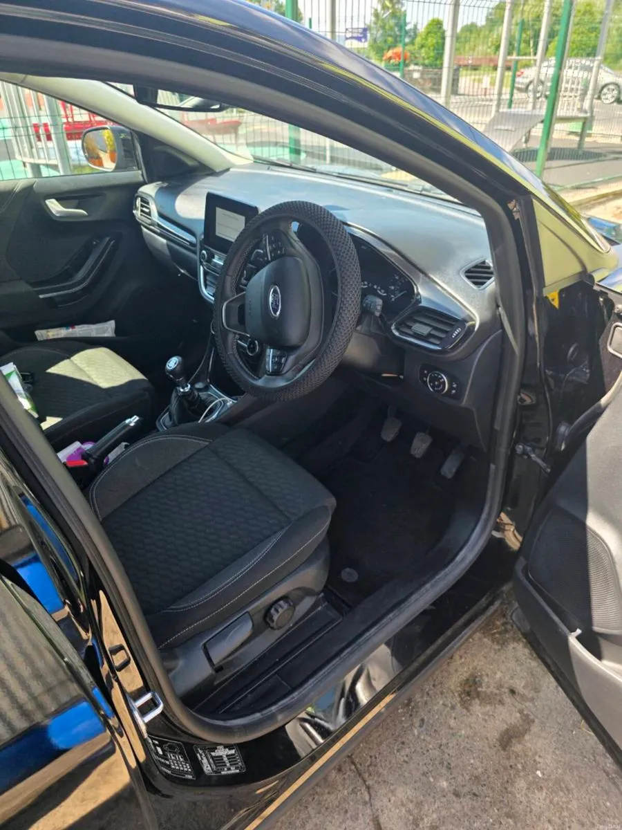Ford Puma SUV 2023 Petrol Hyprid - Image 4