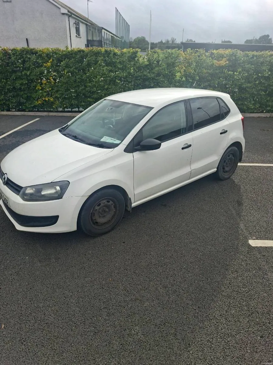 Volkswagon Polo Car - Image 3