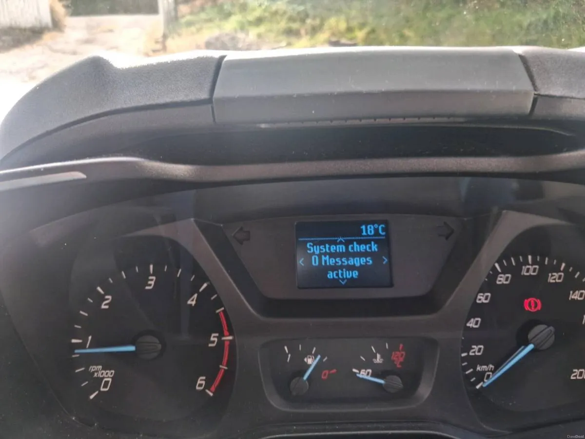 Ford Tourneo Custom - Image 5
