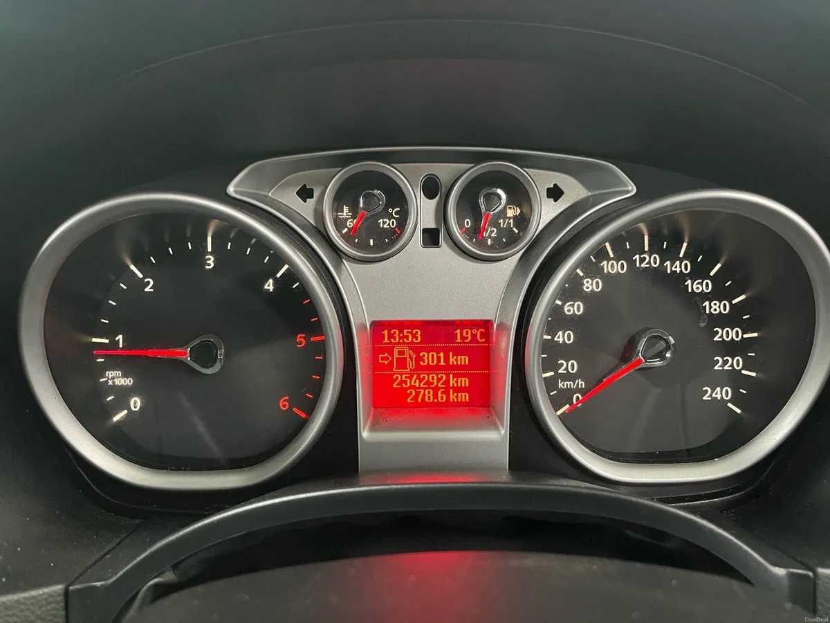 Ford focus - Image 6