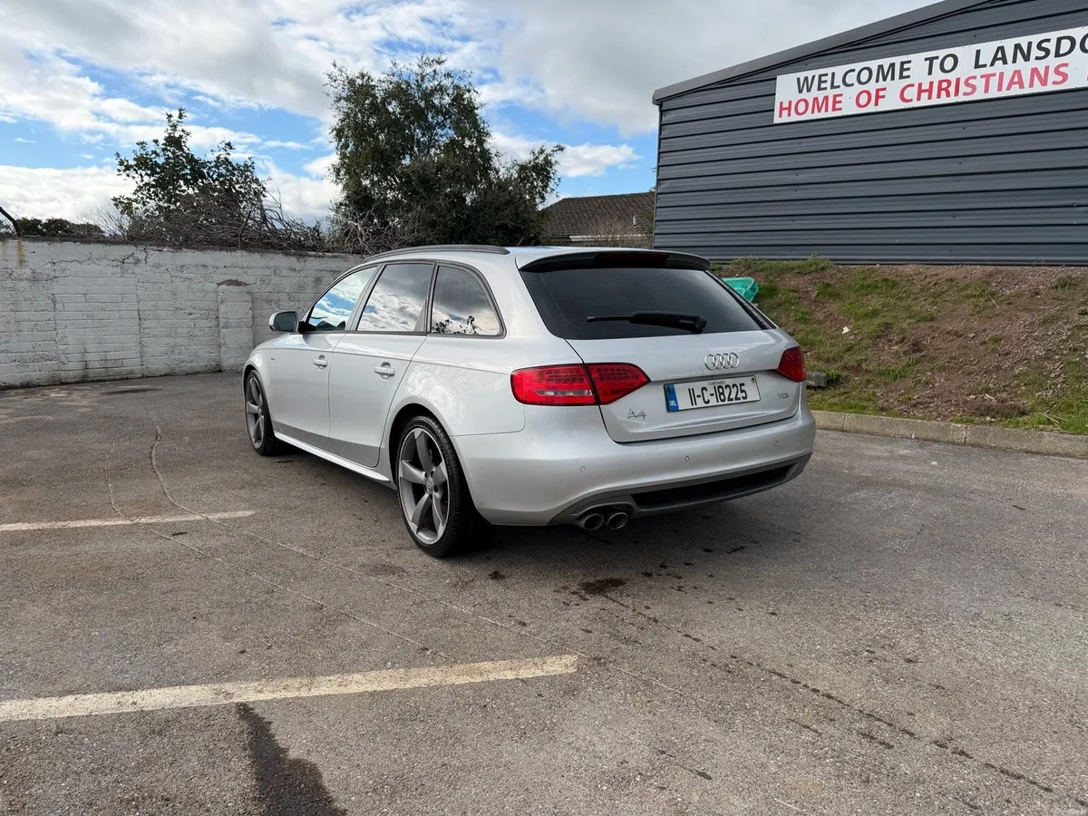 Audi A4 Avant S-Line - Image 3