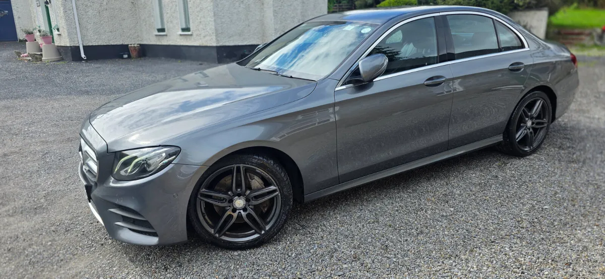 Mercedes-Benz E-Class 2017 AMG LINE - Image 2