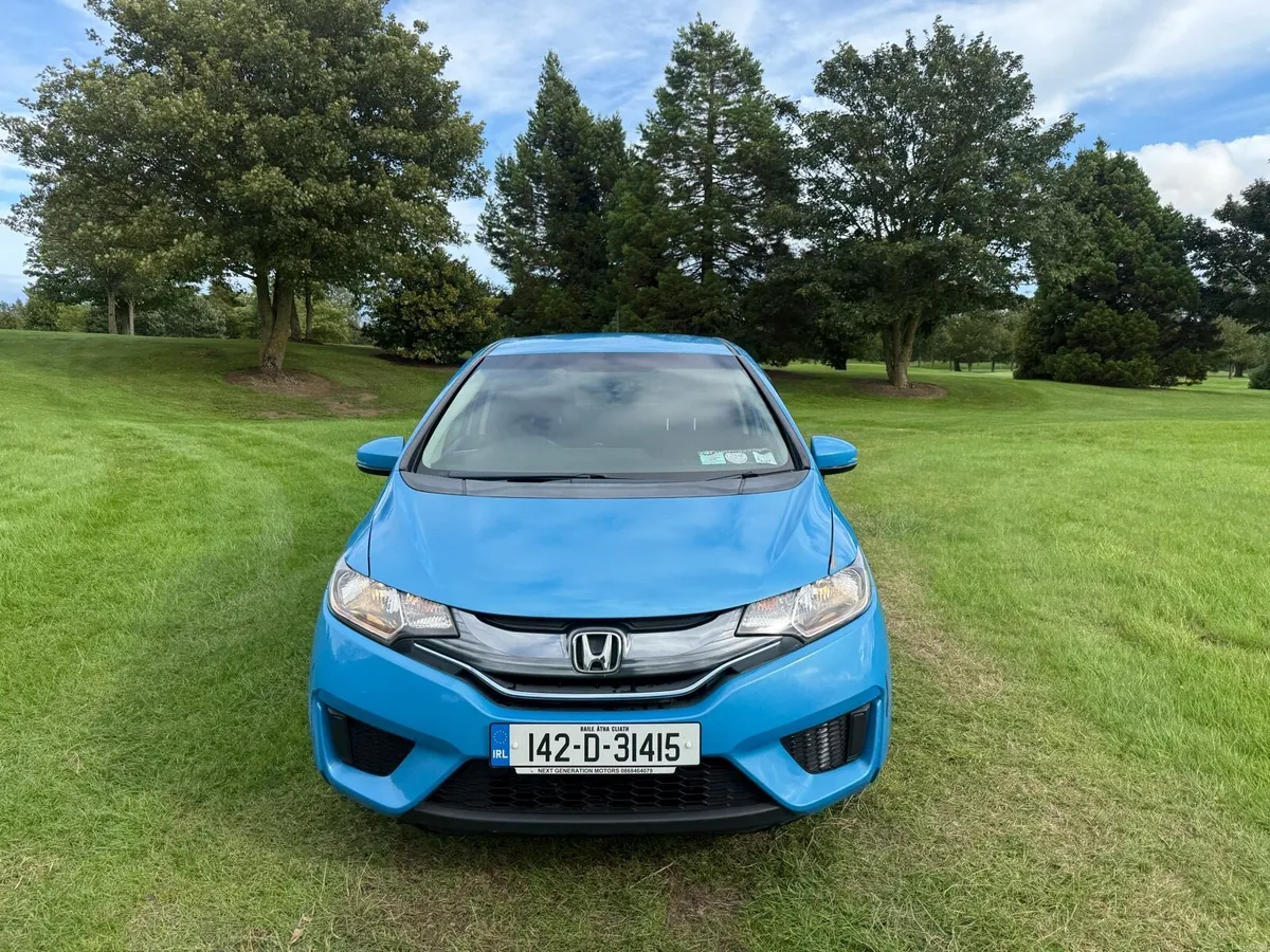 2014 Honda Fit hybrid New Nct 10/27 - Image 3
