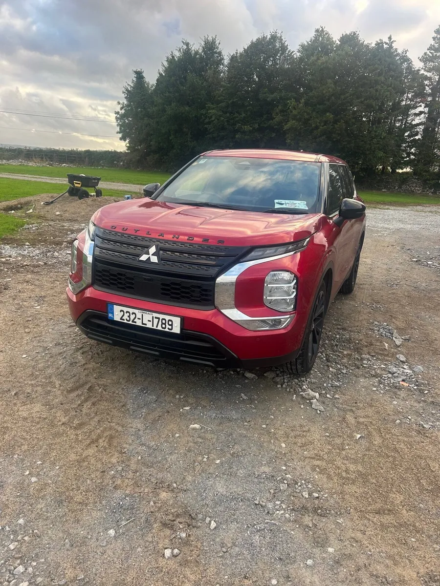 Mitsubishi Outlander 2023 - Image 3