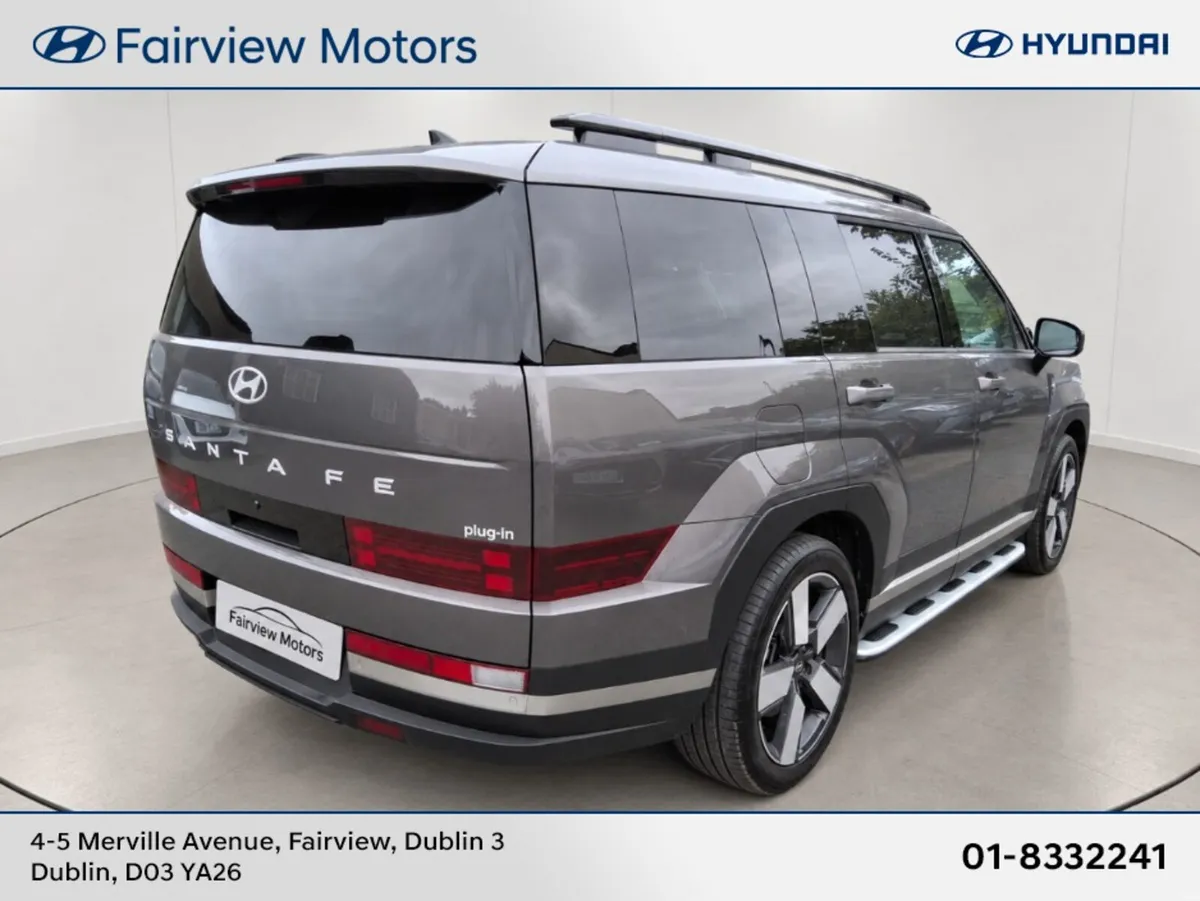 Hyundai Santa Fe PHEV PREMIUM 4 WHEEL DRIVE - Image 2