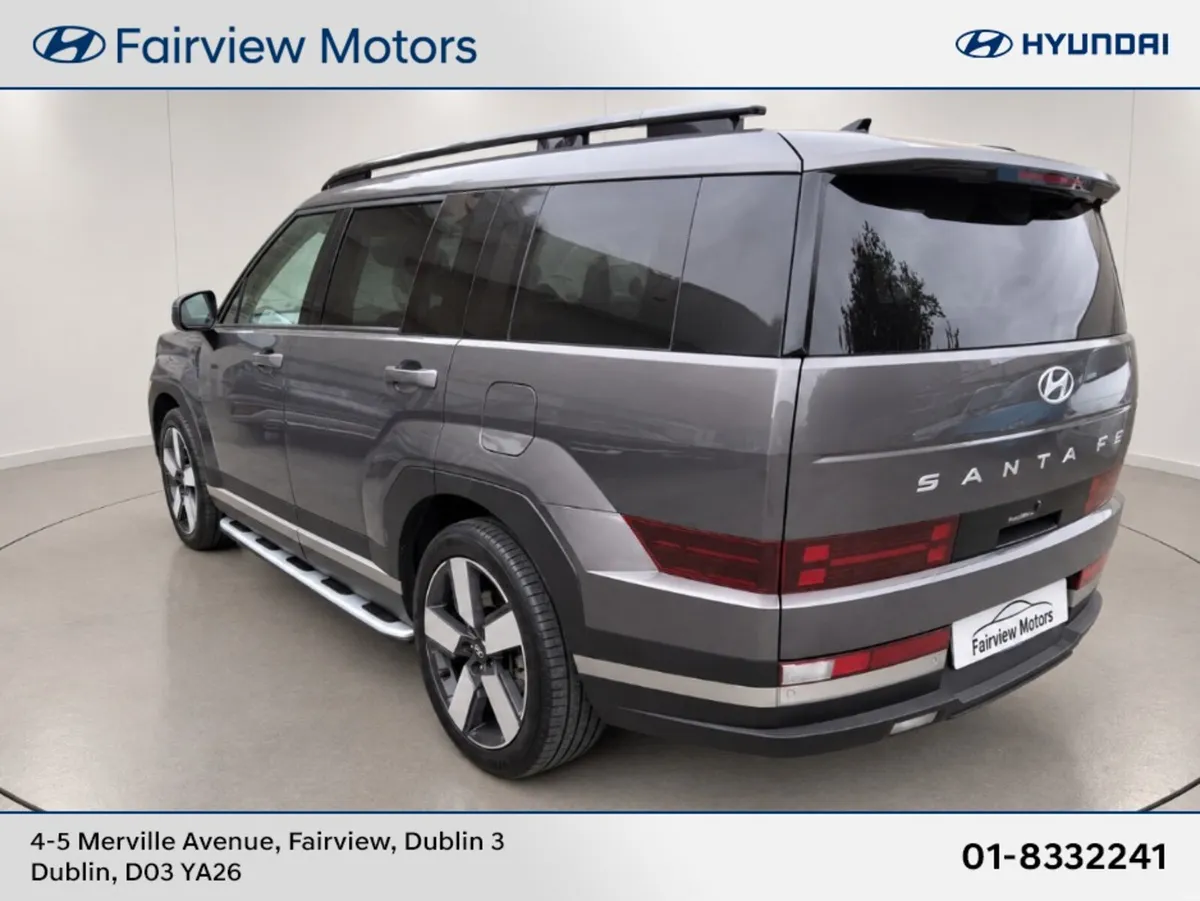 Hyundai Santa Fe PHEV PREMIUM 4 WHEEL DRIVE - Image 4