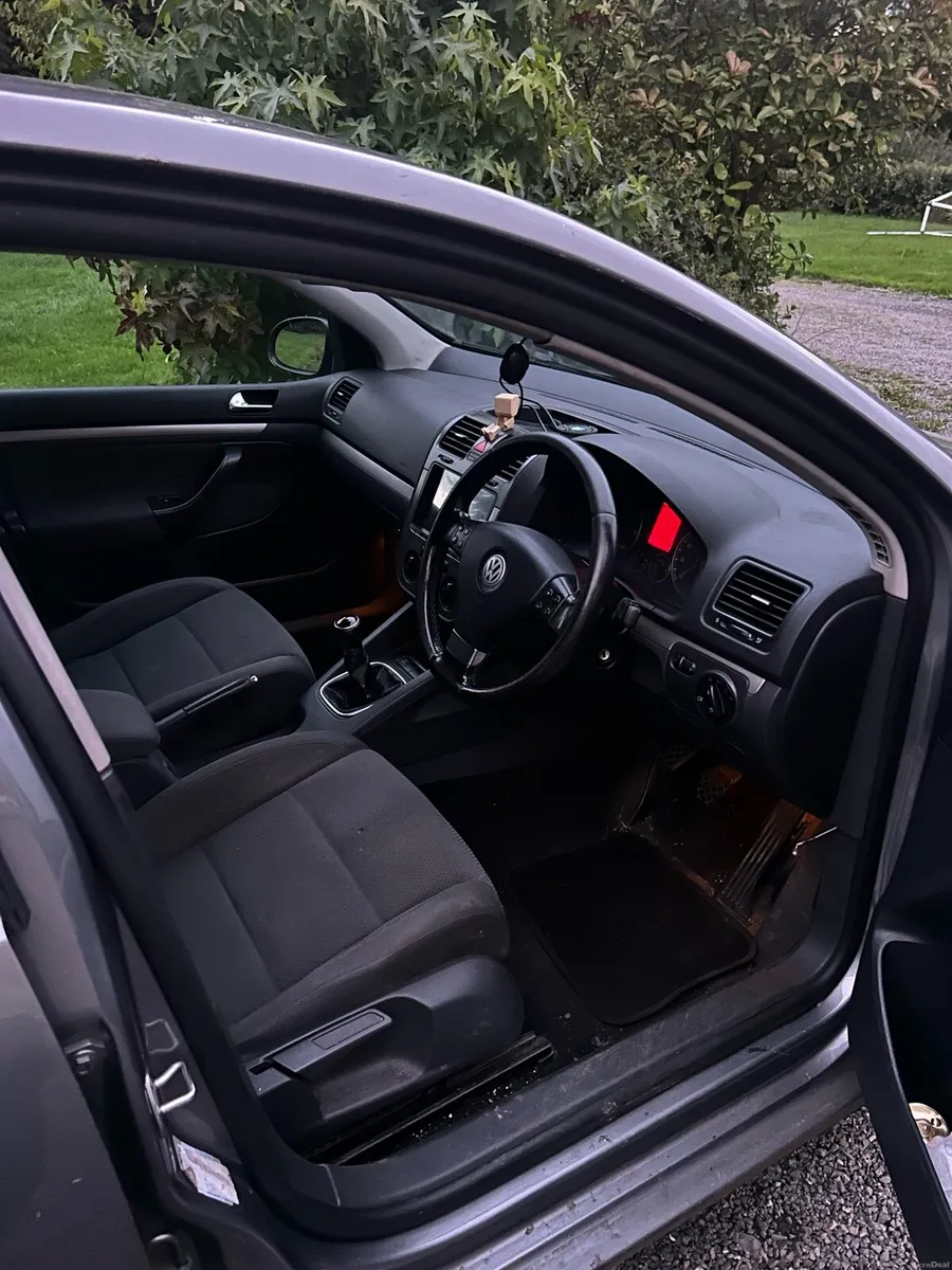 2009 Volkswagen Golf, Grey - Image 5