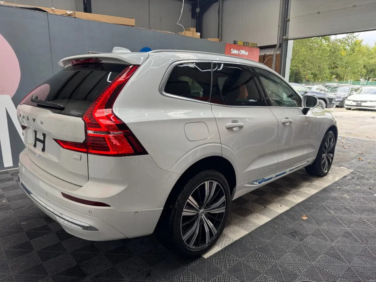 Volvo XC60 2021 VOLVO Xc60 4wd RECHARGE PLUG-IN HY - Image 3