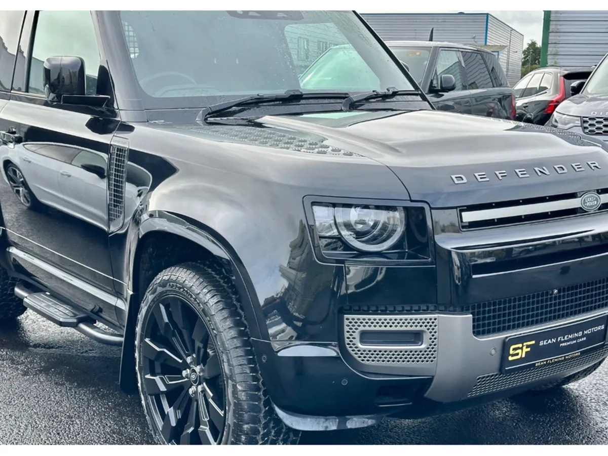 Land Rover Defender D250 X-Dynamic SE HARD TOP SE - Image 5