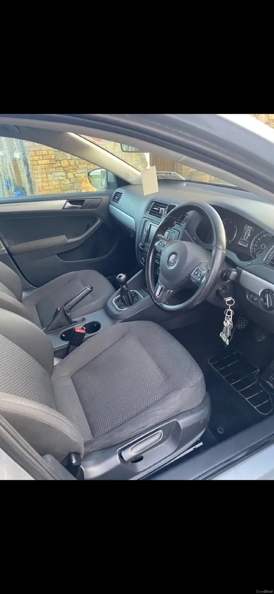 Volkswagen Jetta 2012 - Image 3