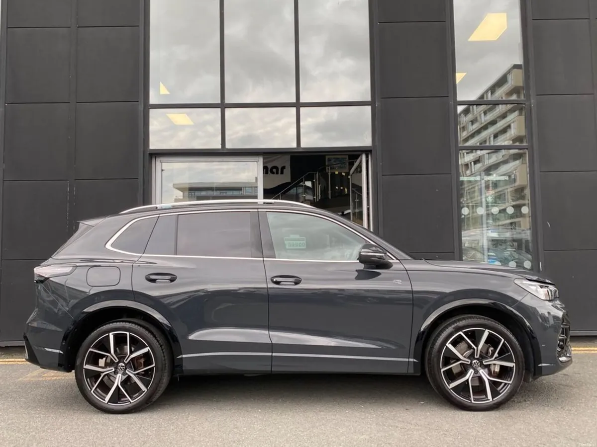 Volkswagen Tiguan 1.5 TSi-e R-Line PHEV Auto - Image 4